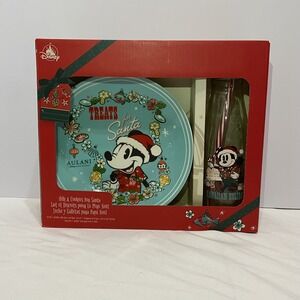 Disney's Milk & Cookies for Santa Plate & Milk Glass Set Mickey Aulani Hawaii